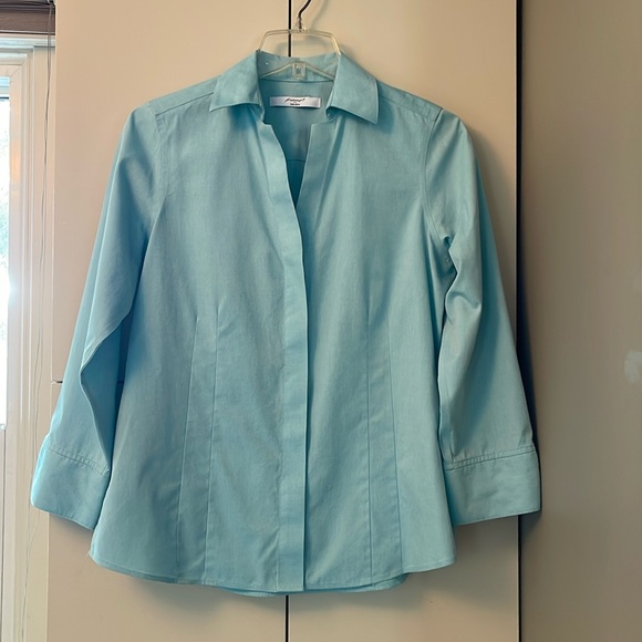 Foxcroft, fits 8-10,100% cotton,V-neck to buttons,bracelet length sleeve.As new - Picture 1 of 11